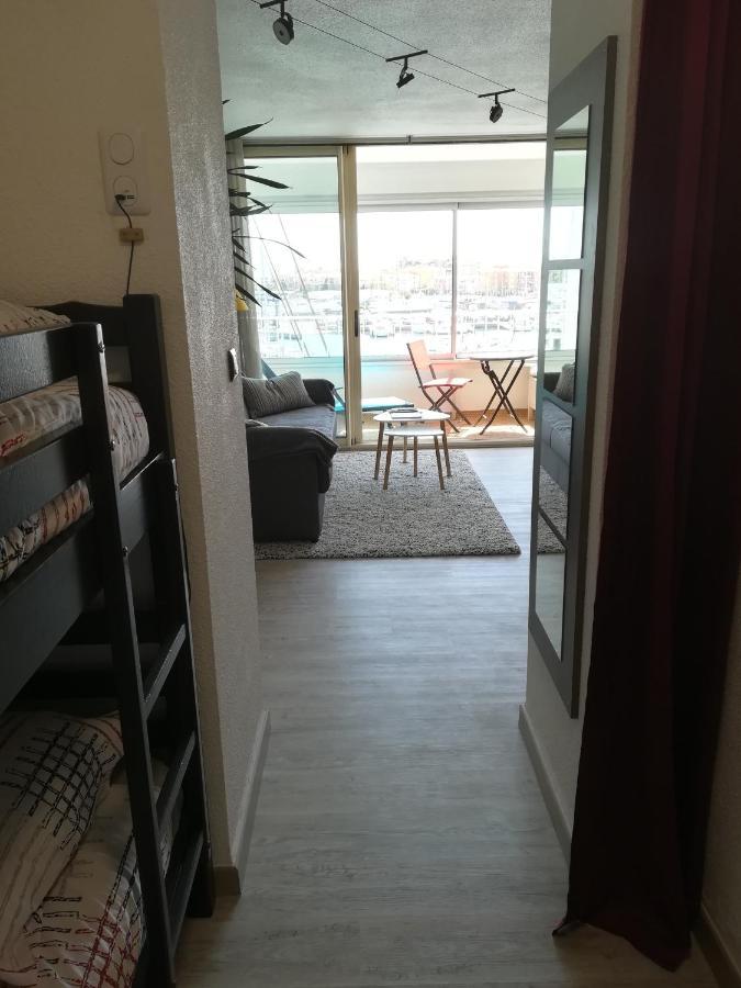 Studio Cabine Vue Port Avec Parking Prive, Piscine, Parc, Boulodrome แอกด์ ภายนอก รูปภาพ
