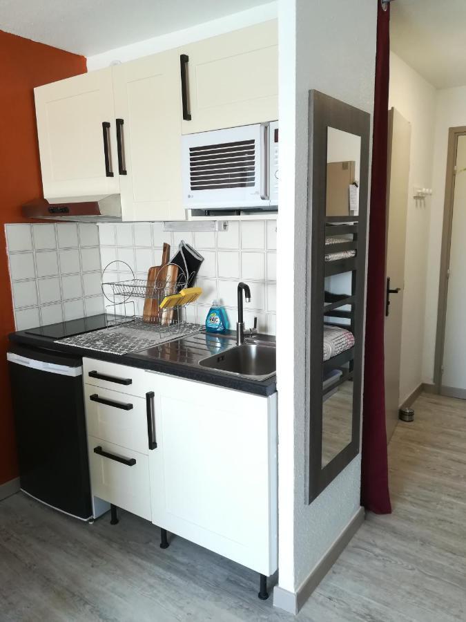 Studio Cabine Vue Port Avec Parking Prive, Piscine, Parc, Boulodrome แอกด์ ภายนอก รูปภาพ