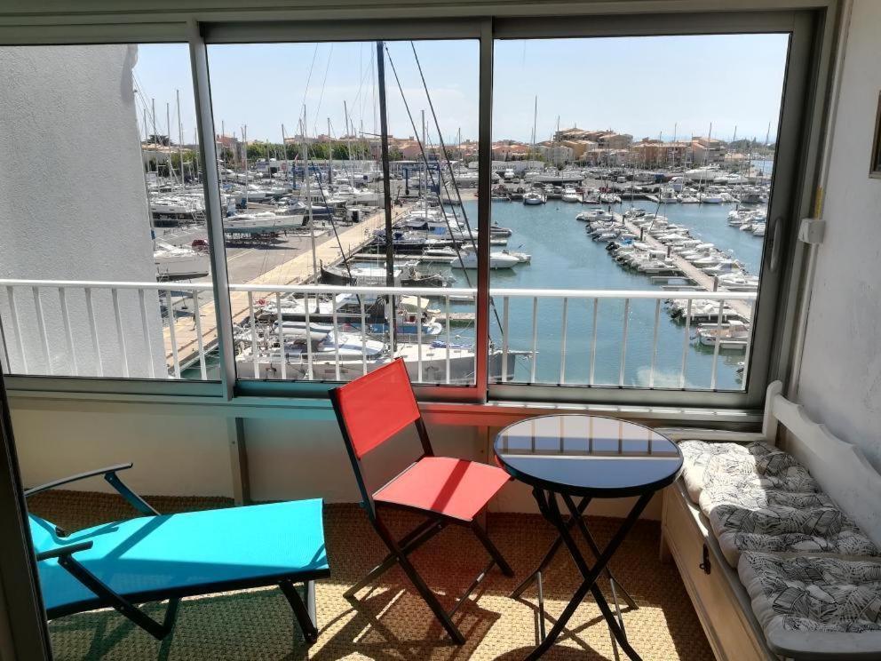 Studio Cabine Vue Port Avec Parking Prive, Piscine, Parc, Boulodrome แอกด์ ภายนอก รูปภาพ